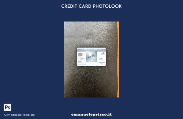 modello frontale con foto di carta di credito Citibank AMEX Everyday® stile veri